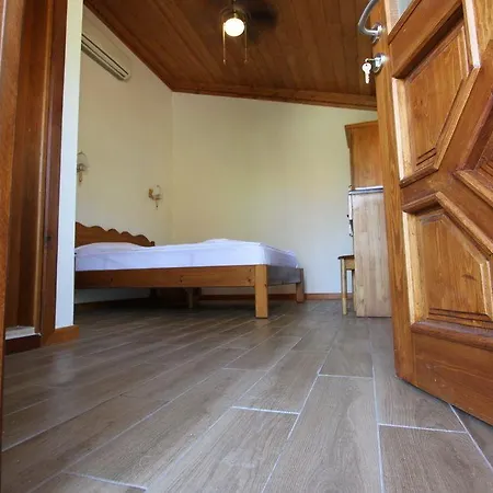 Elly's Homestay Mesudiye (Datca)