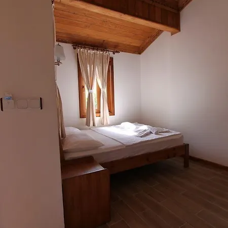 Elly's Mesudiye (Datca)